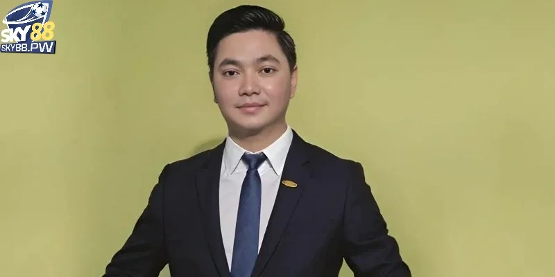 Tác Giả Minh Phong - CEO Chèo Lái Sky88 Thành Công